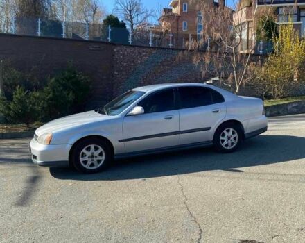 Серый Шевроле Эванда, объемом двигателя 2 л и пробегом 333 тыс. км за 2699 $, фото 1 на Automoto.ua