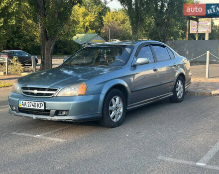 Сірий Шевроле Еванда, об'ємом двигуна 2 л та пробігом 255 тис. км за 2600 $, фото 1 на Automoto.ua