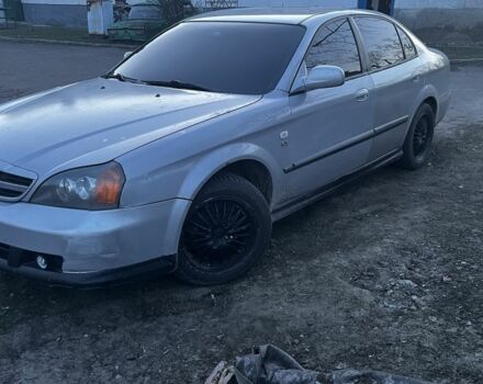 Серый Шевроле Эванда, объемом двигателя 2 л и пробегом 358 тыс. км за 3500 $, фото 1 на Automoto.ua