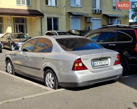 Серый Шевроле Эванда, объемом двигателя 2 л и пробегом 290 тыс. км за 3999 $, фото 1 на Automoto.ua