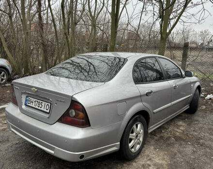 Серый Шевроле Эванда, объемом двигателя 2.5 л и пробегом 260 тыс. км за 3300 $, фото 1 на Automoto.ua