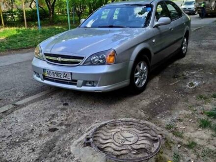 Шевроле Еванда 2006 у Мукачеве на Automoto.ua Сірий Шевроле Еванда, об'ємом двигуна 2 л та пробігом 277 тис. км за 4990 $, фото 1 на Automoto.ua