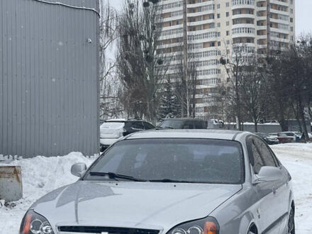 Серый Шевроле Эванда, объемом двигателя 2 л и пробегом 216 тыс. км за 3600 $, фото 1 на Automoto.ua