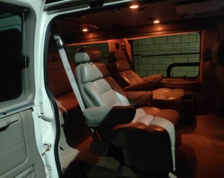 Белый Шевроле Експресс, объемом двигателя 5.7 л и пробегом 253 тыс. км за 20500 $, фото 8 на Automoto.ua