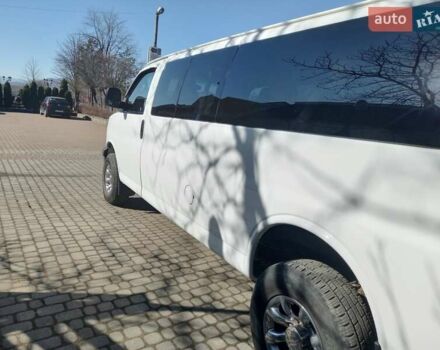 Белый Шевроле Експресс, объемом двигателя 5.97 л и пробегом 187 тыс. км за 20700 $, фото 7 на Automoto.ua