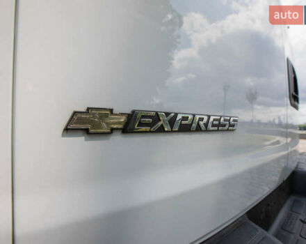 Білий Шевроле Експресс, об'ємом двигуна 4.29 л та пробігом 192 тис. км за 22900 $, фото 55 на Automoto.ua