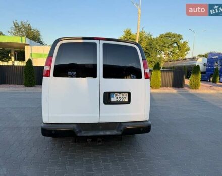 Белый Шевроле Експресс, объемом двигателя 2.78 л и пробегом 115 тыс. км за 25500 $, фото 2 на Automoto.ua