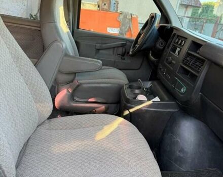 Белый Шевроле Експресс, объемом двигателя 2.78 л и пробегом 115 тыс. км за 25500 $, фото 7 на Automoto.ua