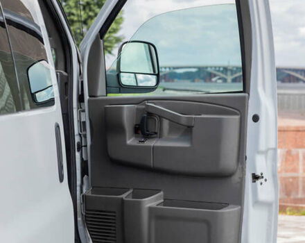 Білий Шевроле Експресс, об'ємом двигуна 4.29 л та пробігом 192 тис. км за 22900 $, фото 17 на Automoto.ua