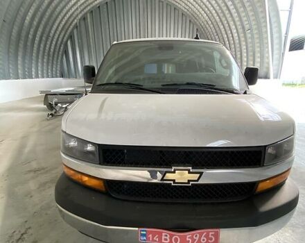 Белый Шевроле Експресс, объемом двигателя 6 л и пробегом 29 тыс. км за 24000 $, фото 1 на Automoto.ua