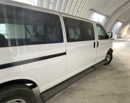 Белый Шевроле Експресс, объемом двигателя 6 л и пробегом 29 тыс. км за 24000 $, фото 9 на Automoto.ua