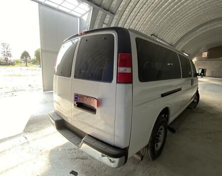 Белый Шевроле Експресс, объемом двигателя 6 л и пробегом 29 тыс. км за 24000 $, фото 6 на Automoto.ua