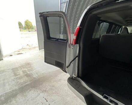 Белый Шевроле Експресс, объемом двигателя 6 л и пробегом 29 тыс. км за 24000 $, фото 12 на Automoto.ua