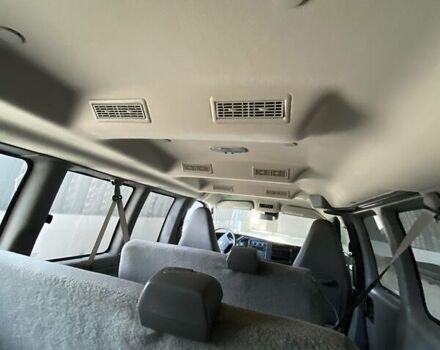 Белый Шевроле Експресс, объемом двигателя 6 л и пробегом 29 тыс. км за 24000 $, фото 21 на Automoto.ua