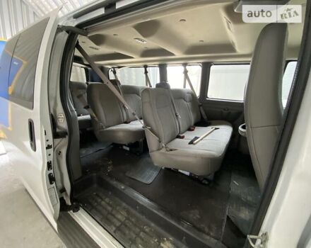 Белый Шевроле Експресс, объемом двигателя 6 л и пробегом 29 тыс. км за 24000 $, фото 22 на Automoto.ua