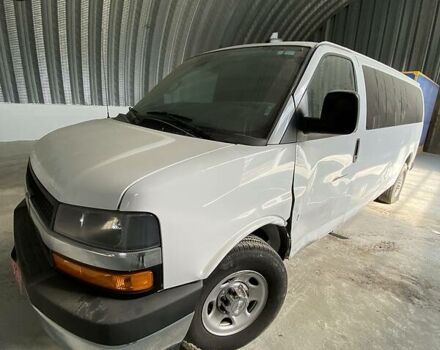 Белый Шевроле Експресс, объемом двигателя 6 л и пробегом 29 тыс. км за 24000 $, фото 2 на Automoto.ua