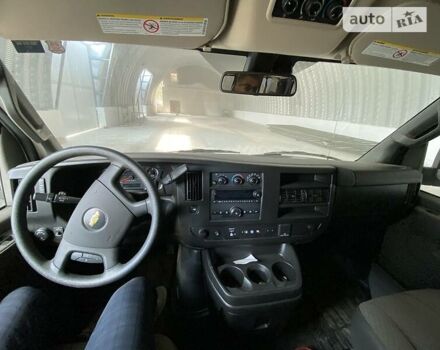 Белый Шевроле Експресс, объемом двигателя 6 л и пробегом 29 тыс. км за 24000 $, фото 15 на Automoto.ua