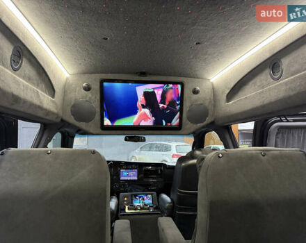 Черный Шевроле Експресс, объемом двигателя 5.3 л и пробегом 144 тыс. км за 42000 $, фото 26 на Automoto.ua