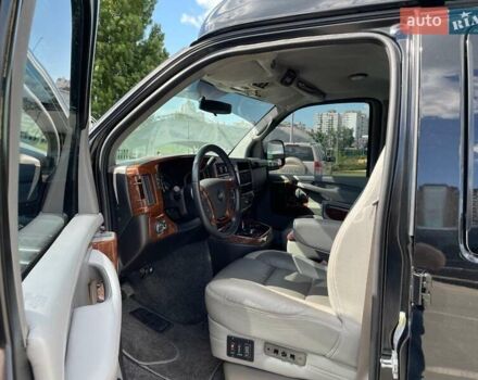 Чорний Шевроле Експресс, об'ємом двигуна 5.33 л та пробігом 11 тис. км за 65000 $, фото 4 на Automoto.ua