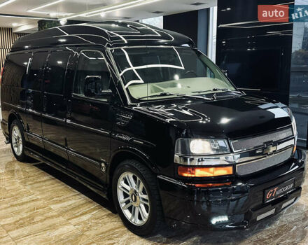 Черный Шевроле Експресс, объемом двигателя 5.3 л и пробегом 51 тыс. км за 44000 $, фото 4 на Automoto.ua