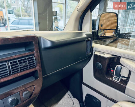 Черный Шевроле Експресс, объемом двигателя 5.3 л и пробегом 51 тыс. км за 44000 $, фото 29 на Automoto.ua