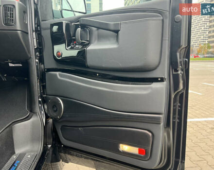 Черный Шевроле Експресс, объемом двигателя 4.3 л и пробегом 25 тыс. км за 165000 $, фото 19 на Automoto.ua