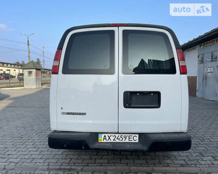 Білий Шевроле Express пас, об'ємом двигуна 4.3 л та пробігом 278 тис. км за 10500 $, фото 1 на Automoto.ua