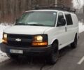 Білий Шевроле Express пасс., об'ємом двигуна 5.3 л та пробігом 179 тис. км за 13500 $, фото 1 на Automoto.ua