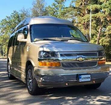 Желтый Шевроле Експресс, объемом двигателя 5.33 л и пробегом 102 тыс. км за 41000 $, фото 3 на Automoto.ua