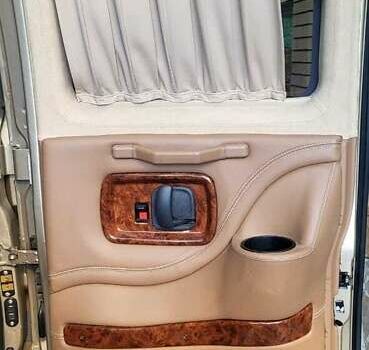 Желтый Шевроле Експресс, объемом двигателя 5.33 л и пробегом 102 тыс. км за 41000 $, фото 42 на Automoto.ua