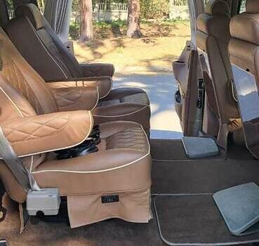 Желтый Шевроле Експресс, объемом двигателя 5.33 л и пробегом 102 тыс. км за 41000 $, фото 24 на Automoto.ua