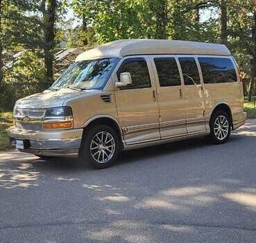 Желтый Шевроле Експресс, объемом двигателя 5.33 л и пробегом 102 тыс. км за 41000 $, фото 1 на Automoto.ua