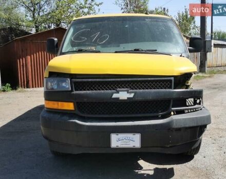 Желтый Шевроле Експресс, объемом двигателя 4.3 л и пробегом 296 тыс. км за 18000 $, фото 5 на Automoto.ua