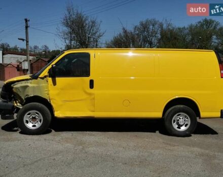 Желтый Шевроле Експресс, объемом двигателя 4.3 л и пробегом 296 тыс. км за 18000 $, фото 2 на Automoto.ua