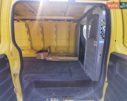 Желтый Шевроле Експресс, объемом двигателя 4.3 л и пробегом 296 тыс. км за 18000 $, фото 11 на Automoto.ua