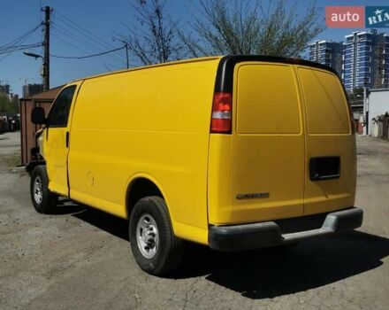 Желтый Шевроле Експресс, объемом двигателя 4.3 л и пробегом 296 тыс. км за 18000 $, фото 3 на Automoto.ua