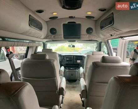 Серый Шевроле Експресс, объемом двигателя 0 л и пробегом 106 тыс. км за 24000 $, фото 3 на Automoto.ua