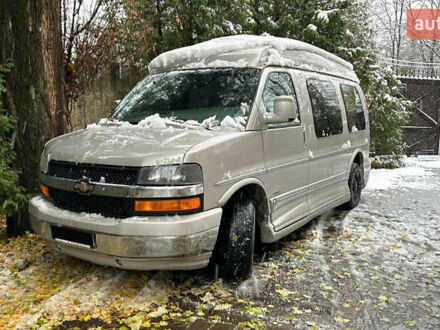 Серый Шевроле Експресс, объемом двигателя 5.3 л и пробегом 106 тыс. км за 24000 $, фото 1 на Automoto.ua