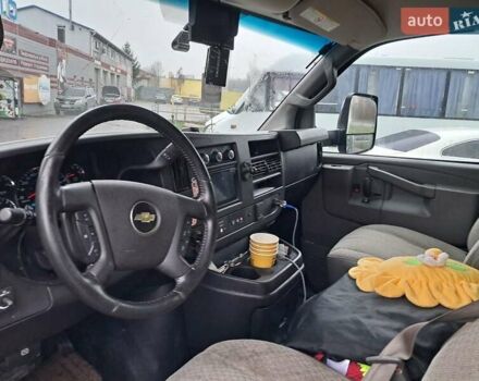 Синій Шевроле Експресс, об'ємом двигуна 5.97 л та пробігом 209 тис. км за 22000 $, фото 5 на Automoto.ua