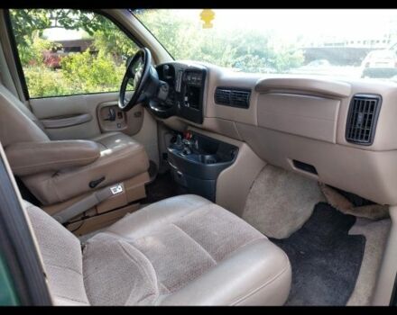 Зеленый Шевроле Експресс, объемом двигателя 5.7 л и пробегом 240 тыс. км за 5600 $, фото 3 на Automoto.ua