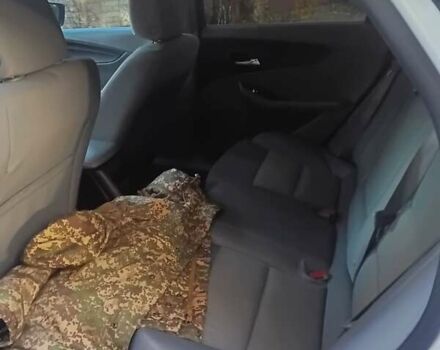 Шевроле Импала 2014 в Киеве на Automoto.ua Белый Шевроле Импала, объемом двигателя 2.5 л и пробегом 188 тыс. км за 9999 $, фото 7 на Automoto.ua