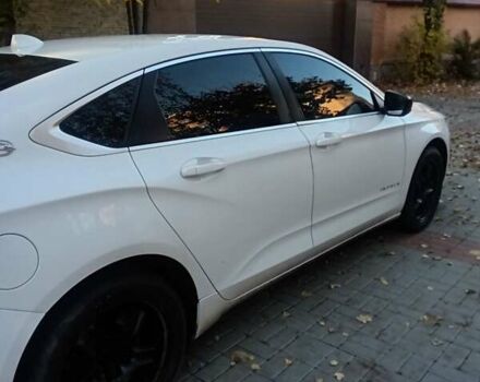 Шевроле Импала 2014 в Киеве на Automoto.ua Белый Шевроле Импала, объемом двигателя 2.5 л и пробегом 188 тыс. км за 9999 $, фото 1 на Automoto.ua