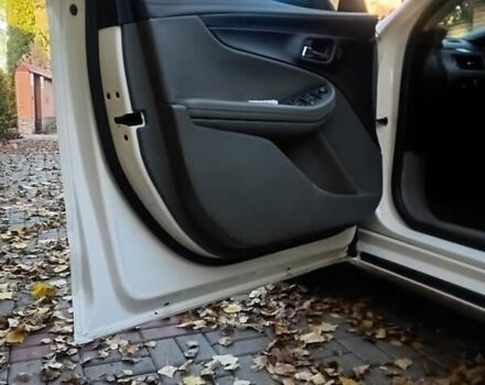 Шевроле Импала 2014 в Киеве на Automoto.ua Белый Шевроле Импала, объемом двигателя 2.5 л и пробегом 188 тыс. км за 9999 $, фото 23 на Automoto.ua