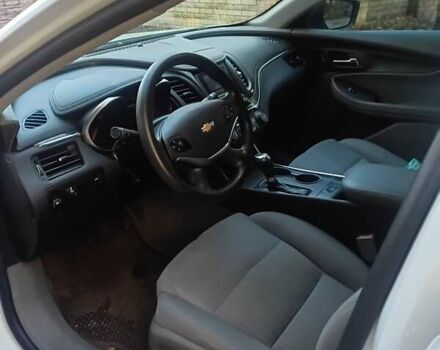 Шевроле Импала 2014 в Киеве на Automoto.ua Белый Шевроле Импала, объемом двигателя 2.5 л и пробегом 188 тыс. км за 9999 $, фото 2 на Automoto.ua