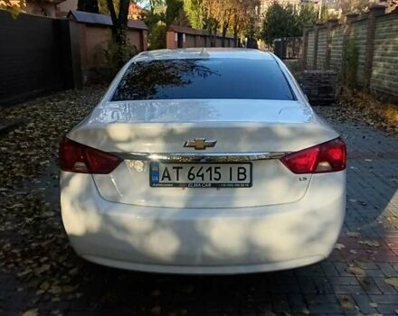 Шевроле Импала 2014 в Киеве на Automoto.ua Белый Шевроле Импала, объемом двигателя 2.5 л и пробегом 188 тыс. км за 9999 $, фото 6 на Automoto.ua