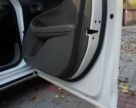 Шевроле Импала 2014 в Киеве на Automoto.ua Белый Шевроле Импала, объемом двигателя 2.5 л и пробегом 188 тыс. км за 9999 $, фото 29 на Automoto.ua