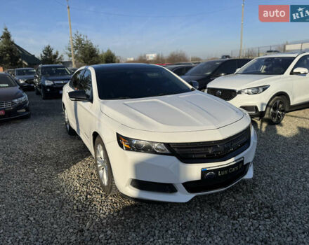 Белый Шевроле Импала, объемом двигателя 2.46 л и пробегом 183 тыс. км за 11300 $, фото 3 на Automoto.ua