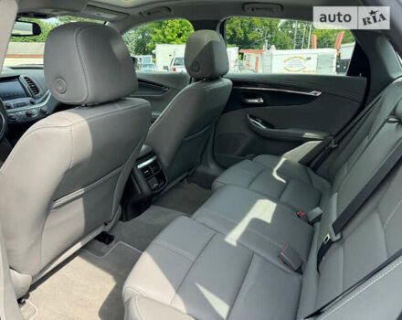 Белый Шевроле Импала, объемом двигателя 3.56 л и пробегом 66 тыс. км за 2700 $, фото 14 на Automoto.ua