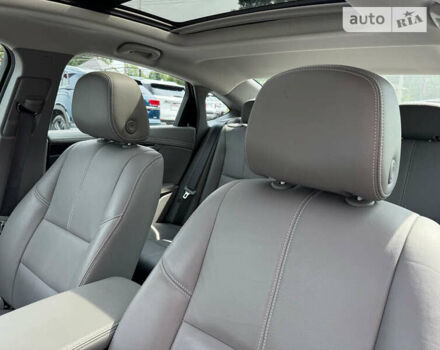 Белый Шевроле Импала, объемом двигателя 3.56 л и пробегом 66 тыс. км за 2700 $, фото 19 на Automoto.ua