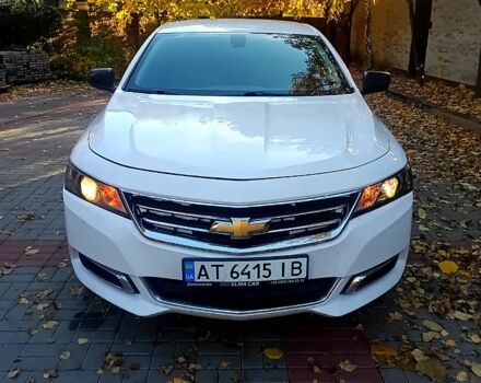 Белый Шевроле Импала, объемом двигателя 2.5 л и пробегом 188 тыс. км за 9700 $, фото 1 на Automoto.ua